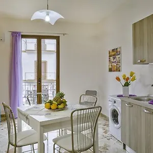  Casa vacanze Arricàmpati Family Apartment&rooms